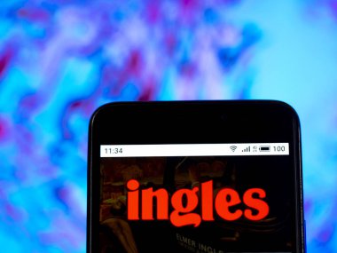 Kiev, Ukrayna - 11 Ocak 2019: Ingles süpermarket şirket logosu akıllı telefon görüntülenen gördüm.
