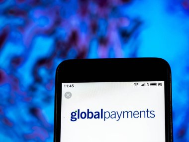 Kiev, Ukrayna - 11 Ocak 2019: Küresel ödemeler şirket logosu akıllı telefon görüntülenen gördüm.