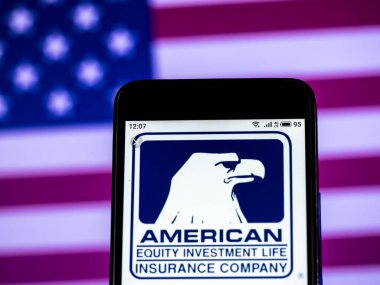 Kiev, Ukrayna - 11 Ocak 2019: Amerikan hisse senedi yatırım hayat sigortası şirket logosu akıllı telefon görüntülenen gördüm.