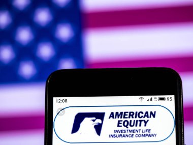 Kiev, Ukrayna - 11 Ocak 2019: Amerikan hisse senedi yatırım hayat sigortası şirket logosu akıllı telefon görüntülenen gördüm.