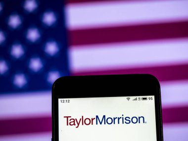Kiev, Ukrayna - 11 Ocak 2019: Taylor Morrison şirket logosu akıllı telefon görüntülenen gördüm.