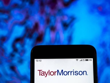 Kiev, Ukrayna - 11 Ocak 2019: Taylor Morrison şirket logosu akıllı telefon görüntülenen gördüm.