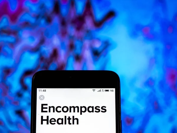 Кив Украина Января 2019 Года Смартфоне Появится Логотип Компании Encompass — стоковое фото