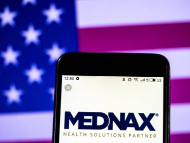 Kiev, Ukrayna - 16 Ocak 2019: Mednax şirket logosu akıllı telefon görüntülenen gördüm