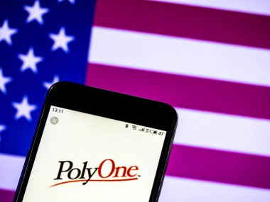 Kiev, Ukrayna - 16 Ocak 2019: Polyone Corporation Plastik malzeme ve reçine üretim şirketi logosu akıllı telefonda görüntülendi görüldü