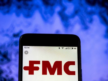 Kiev, Ukrayna - 16 Ocak 2019: Fmc Corporation Şirket logosu üretim kimyasal akıllı telefon görüntülenen gördüm