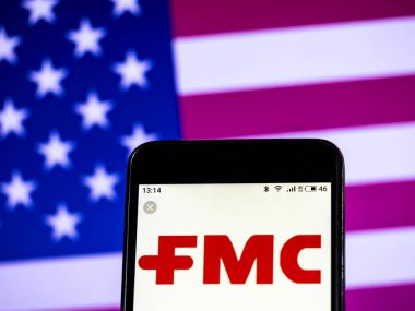 Kiev, Ukrayna - 16 Ocak 2019: Fmc Corporation Şirket logosu üretim kimyasal akıllı telefon görüntülenen gördüm