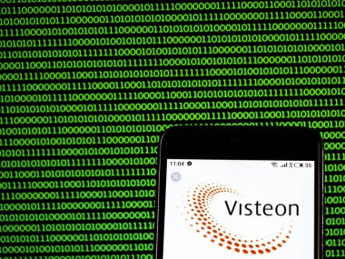Kiev, Ukrayna - Jan 19, 2019: Visteon Otomotiv Şirket logosu akıllı telefon görüntülenen gördüm