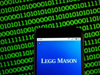 Kiev, Ukrayna - Jan 20, 2019: Legg Mason yatırım yönetim şirket logosu akıllı telefon görüntülenen gördüm