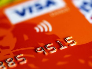 Kiev, Ukrayna - 21 Ocak 2019: kredi kartı, Visa kart yakın çekim