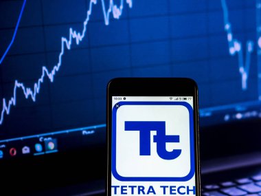 Kiev, Ukrayna - 22 Ocak 2019: Tetra Teknik Mühendislik Hizmetleri şirket logosu bir akıllı telefon görüntülenen gördüm