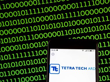 Kiev, Ukrayna - 22 Ocak 2019: Tetra Teknik Mühendislik Hizmetleri şirket logosu bir akıllı telefon görüntülenen gördüm