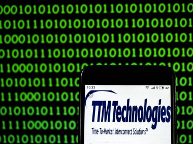 Kiev, Ukrayna - 24 Ocak 2019: Ttm teknolojileri şirket logosu akıllı telefon görüntülenen gördüm