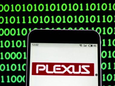 Kiev, Ukrayna - 6 Şubat 2019: Pleksus Corp şirket logosu akıllı telefon görüntülenen gördüm