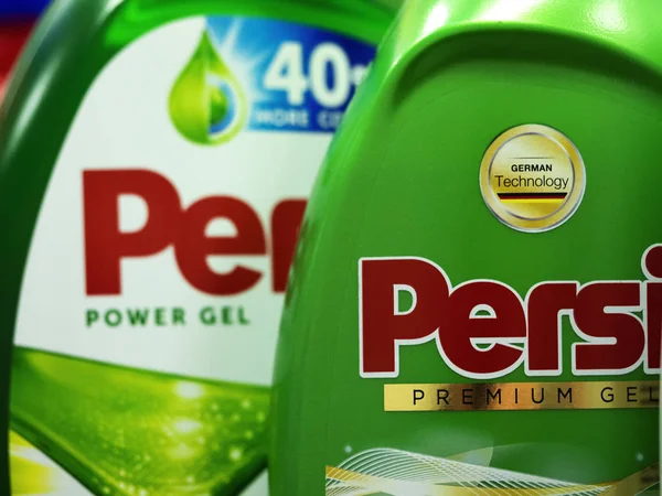 Kiev, Ukrayna - 9 Şubat 2019: Şişe depodaki Persil sıvı deterjan tarafından