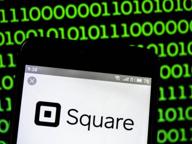 Kiev, Ukrayna - 16 Şubat 2019: Kare, Inc şirket logosu akıllı telefon görüntülenen gördüm