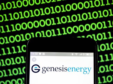 Kiev, Ukrayna - 17 Şubat 2019: Genesis enerji Limited Şirket logosu akıllı telefon görüntülenen gördüm