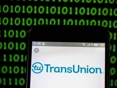 TransUnion Cmpany logo akıllı telefon görüntülenen gördüm