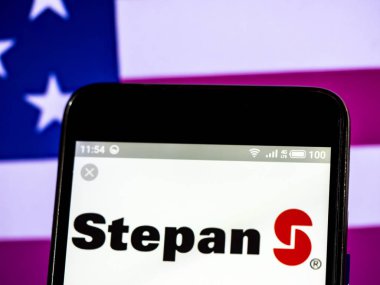 Stepan şirket logosu akıllı telefon görüntülenen gördüm
