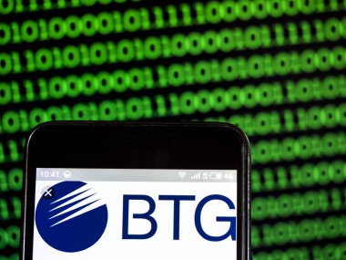  BTG plc şirket logosu akıllı telefon görüntülenen gördüm.
