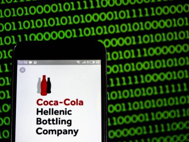 Coca-Cola Hbc Ag şirket logosu akıllı telefon görüntülenen gördüm.