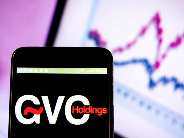 Gvc 홀딩스 Plc 회사 로고는 스마트 폰에 표시 된 볼. — 스톡 사진