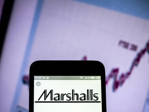 Marshalls plc 회사 로고는 스마트 폰에 표시 된 볼. — 스톡 사진