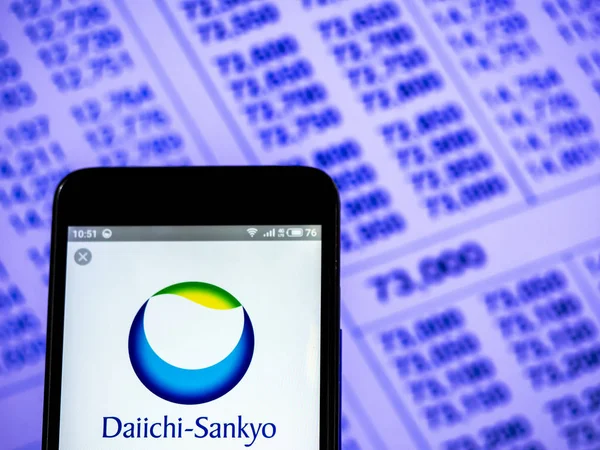 Daiichi Sankyo Company, Limited logotipo da empresa visto exibido em s — Fotografia de Stock