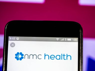 NMC sağlık Plc logo akıllı telefon görüntülenen gördüm.