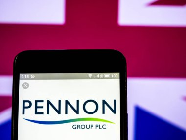 Pennon Group plc logo akıllı telefon görüntülenen gördüm.