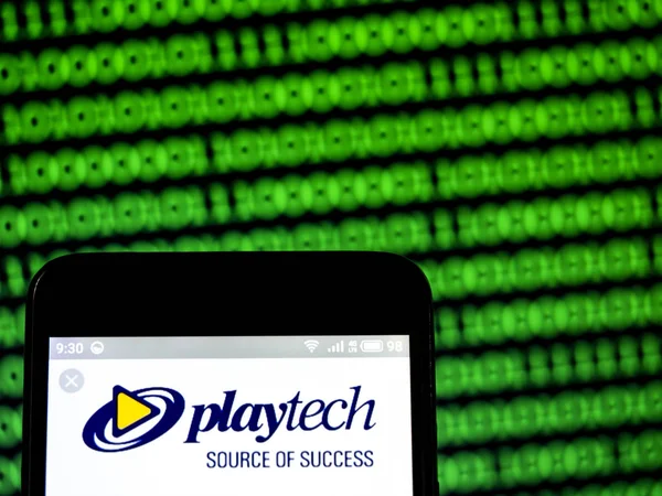 Playtech Plc logo zien weergegeven op smart phone. — Stockfoto