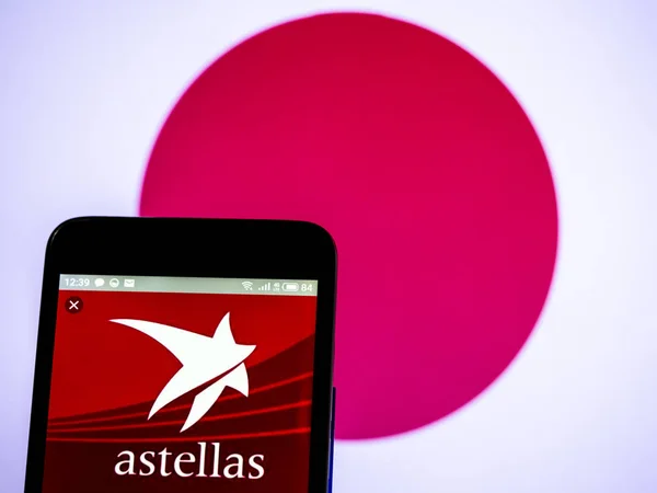 Astellas Pharma Inc. logo zien weergegeven op smart phone. — Stockfoto