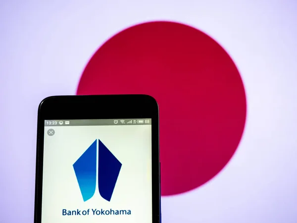 Bank van Yokohama, Ltd logo gezien weergegeven op de smartphone. — Stockfoto