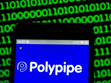 Polypipe Group plc şirket logosu akıllı telefon görüntülenen gördüm.