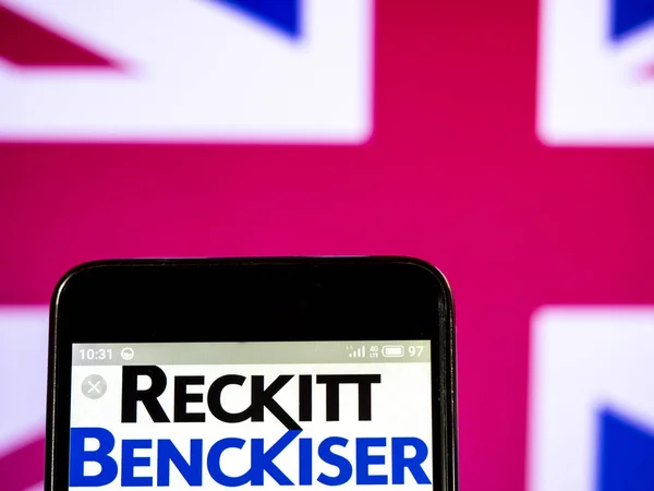 Reckitt Benckiser Group Plc/N.V. logo společnosti vidět zobrazeného na — Stock fotografie