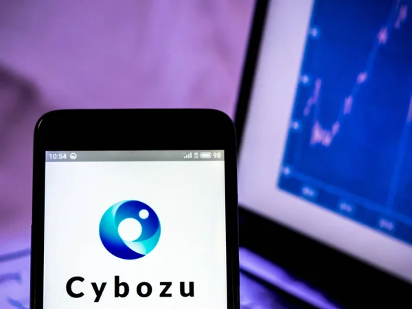 Cybozu, Inc. logo vidět zobrazeného na chytrý telefon. — Stock fotografie