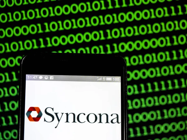 Ilustrační foto Syncona plc logo viděl zobrazen na smart — Stock fotografie