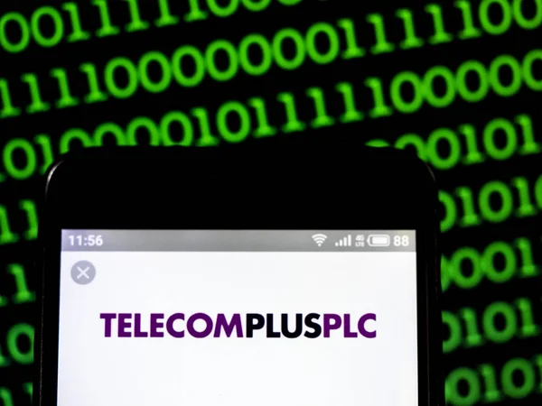 Ilustrační foto Telecom Plus Plc logo viděl zobrazen na procházk — Stock fotografie