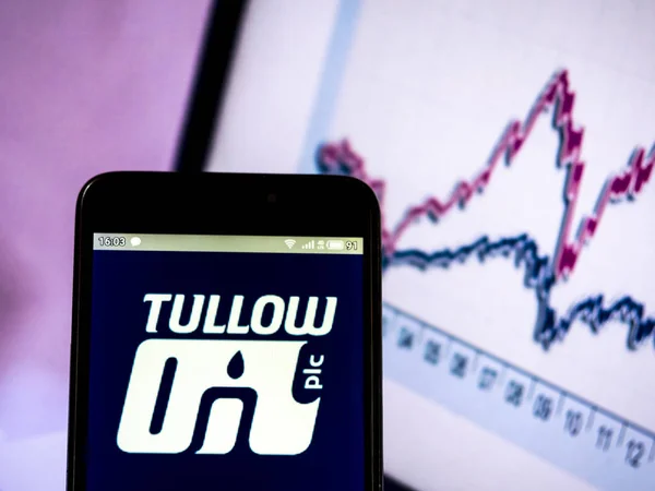 Foto ilustração um logotipo Tullow Oil plc visto exibido em um sma — Fotografia de Stock