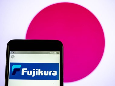 Bu fotoğraf resimde bir Fujikura Ltd. logosu görüldüğü görüldü o