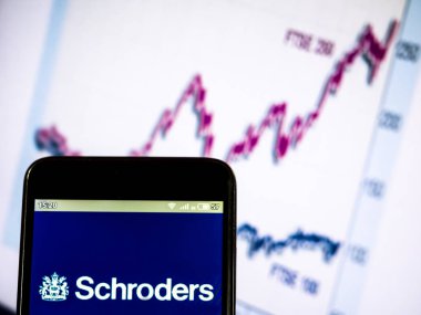 Bu fotoğraf resimde bir Schroders PLC logosu görüntülenen görüldü 