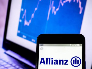 Bu fotoğraf resimde bir Allianz SE logosu görüntülenen görüldü
