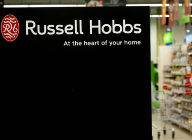 Mağaza Russell Hobbs logosu ile banner