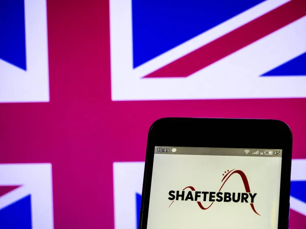 Na tomto obrázku je znázorněno logo Shaftesbury PLC, které se zobraze — Stock fotografie