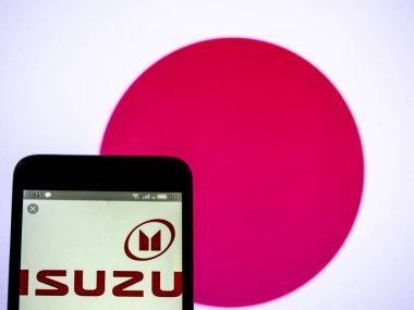 Bu fotoğraf illüstrasyon bir Isuzu Motors Ltd logosu displa görüldü