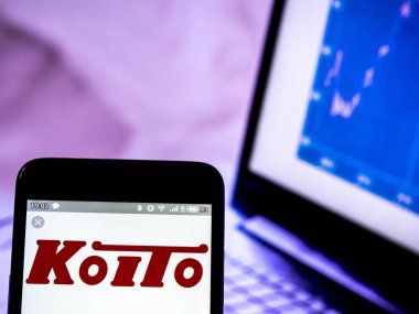 Bu fotoğraf illüstrasyon bir Ki Holdings Co, Ltd logosu görülen dis