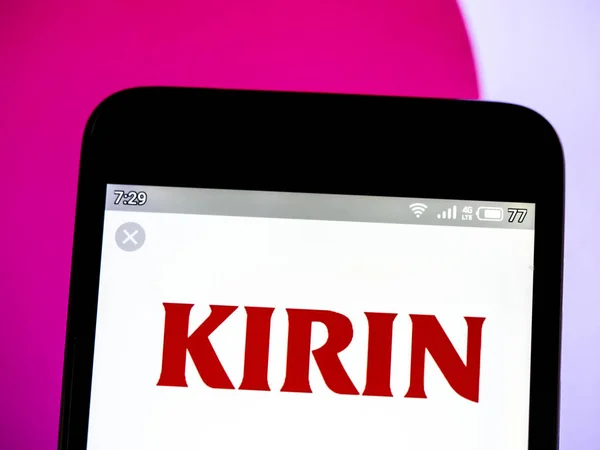 In questa foto illustrazione una Kirin Company, Logo limitato visto di — Foto Stock