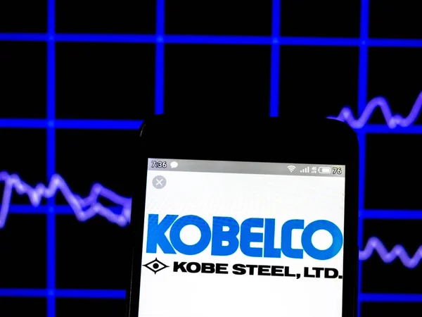 Nesta foto ilustração um Kobe Steel, Ltd. logotipo visto exibição — Fotografia de Stock
