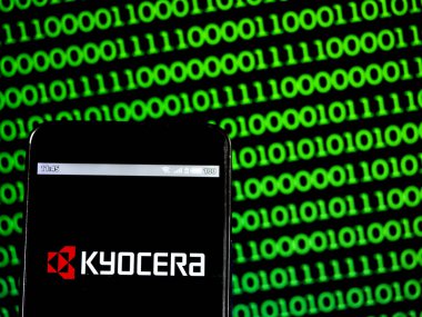 Bu fotoğraf illüstrasyon bir Kyocera Corporation logosu displ görüldü