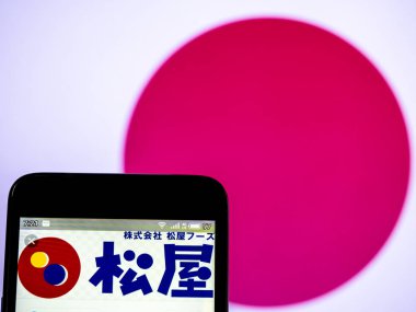 Bu fotoğraf illüstrasyon bir Matsuya Foods Co logosu ekran görüldü